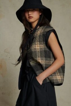 Soeur CHAPEAU ANTALYA -Vêtements Pour Femmes 04 003 AGADIR AMANDA ANEMONE ASTREE ANTALYA 0035 2c16c815 6d82 40f7 8117 b2c1fc377dd2