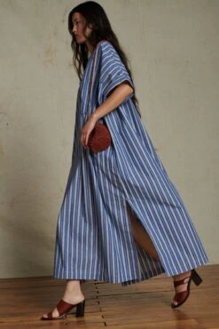 Soeur ROBE ARCACHON 10 Soeur ROBE ARCACHON -Vêtements Pour Femmes 04 007 ARCACHON AMAL ASTREE 0020