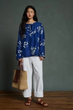 Soeur PANIER ASTURIAS -Vêtements Pour Femmes 05 003 TUNISIE ANDORRE AMAZONIA ASTURIAS 0049