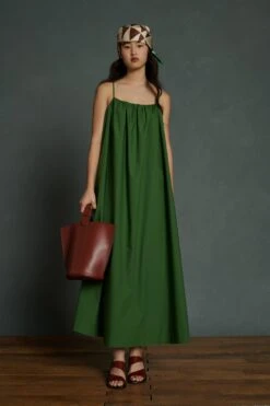 Soeur FOULARD CARRE -Vêtements Pour Femmes 05 029 ARIELLE ASTREE CARRE SAULMINI 0039 75e4167d c615 4e78 bfdb 6fb581ac4e56