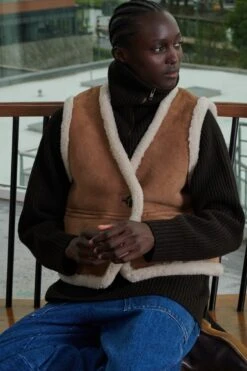 Soeur GILET SANS MANCHES PYRENEES -Vêtements Pour Femmes 10 027 PYRENEES VISBY THABOR SAUVAGE 0026 99b16623 b2ff 497e 80dc b495669c498c