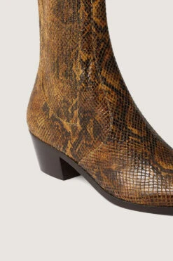 Soeur BOOTS GAZETTE -Vêtements Pour Femmes CHA0610GAZETTE20SPYT01 4