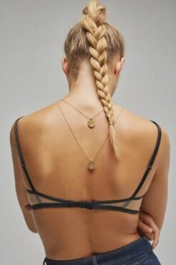 Soeur Collier CHAINE -Vêtements Pour Femmes LOOK17 CHAINE1 CHAINE2 MEDAILLE DOMI2 27402trame 33ea2522 61dc 48b6 9d36 e84f9e1283df